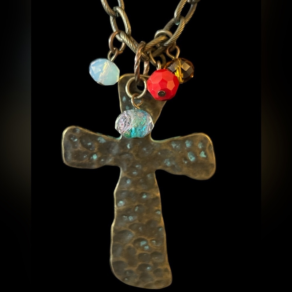 Vintage Hammered Metal Cross Pendant on Antique Color Chain Necklace - Picture 2 of 3
